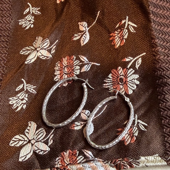 Elegant White Gold Hoop Earrings